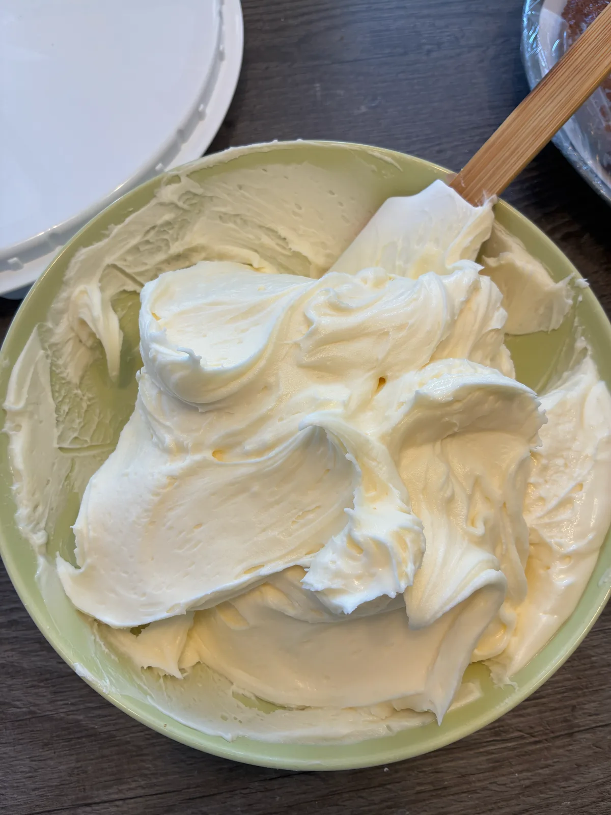 Finished cream cheese frosting